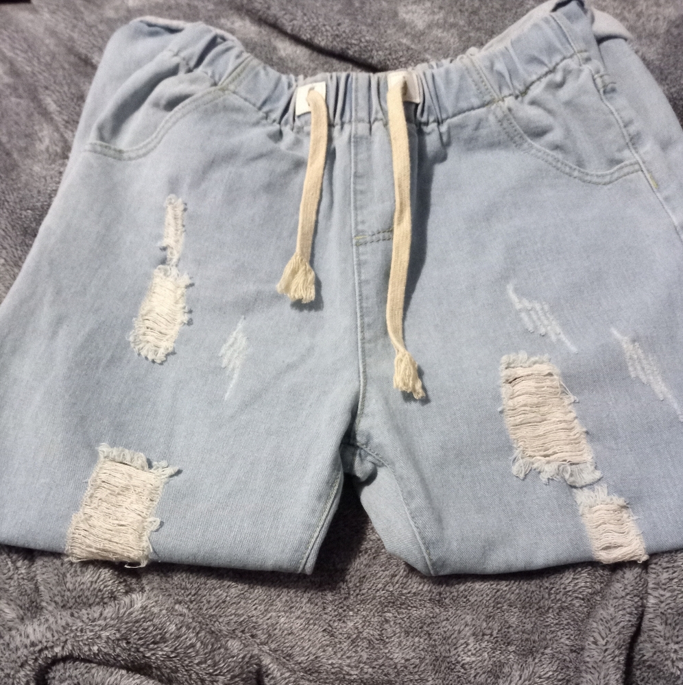 Boyfriend style jeans, size large.